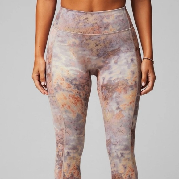 Fabletics Anywhere Motion365 Lavender Print Legging | SZ S - Picture 4 of 7